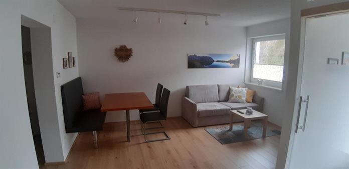 Apart Tiroler Huamatli Schönwies Pokoj fotografie